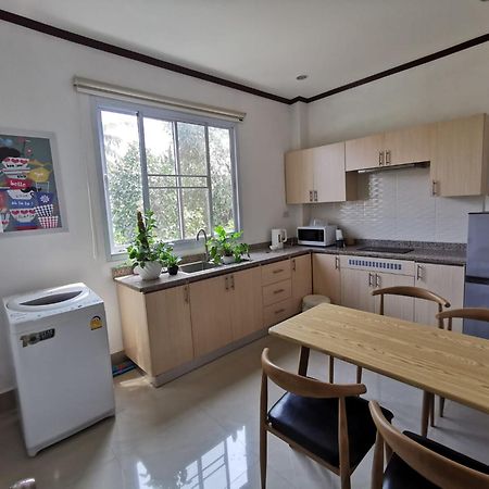 Artist Golden Loft Paris - Vientiane Homestay Duplex Triplex Extérieur photo