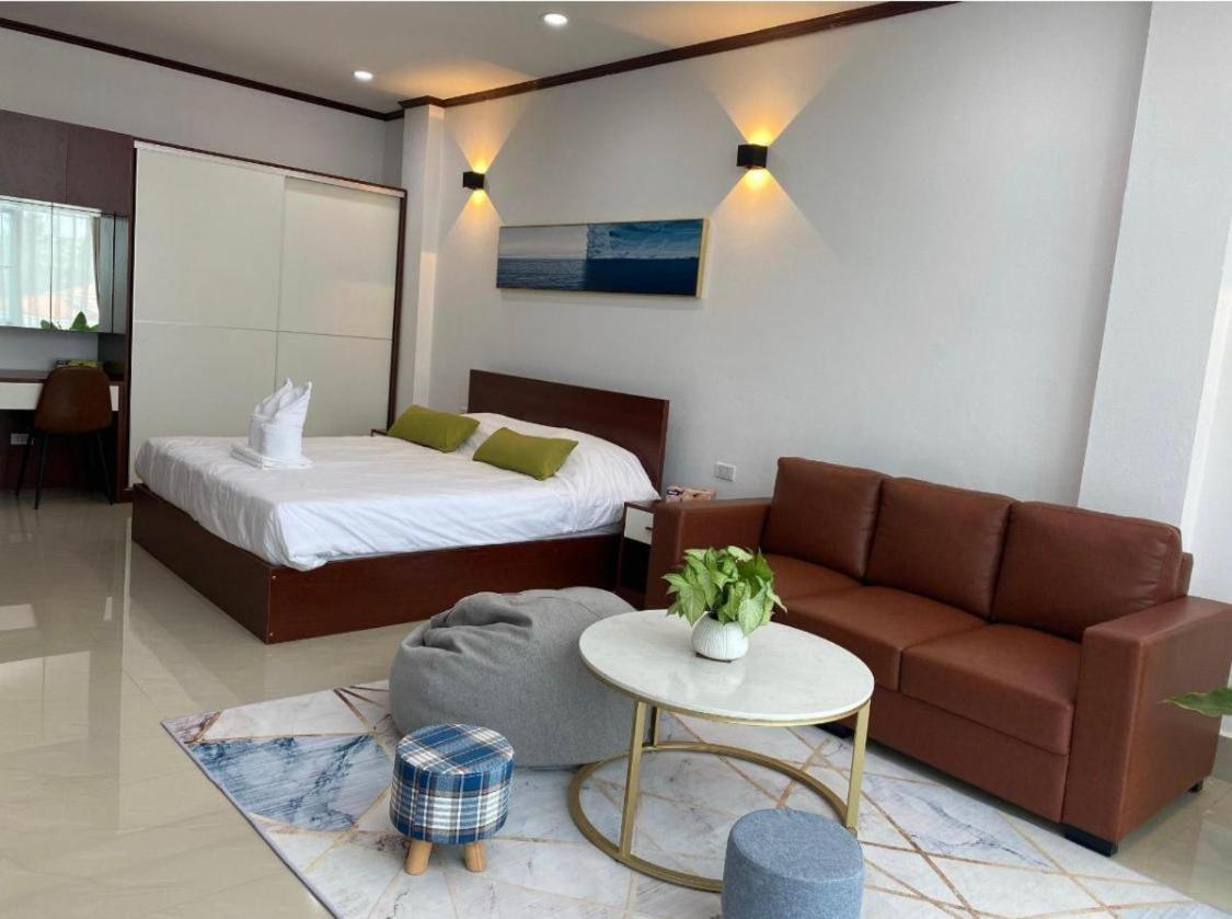 Artist Golden Loft Paris - Vientiane Homestay Duplex Triplex Extérieur photo