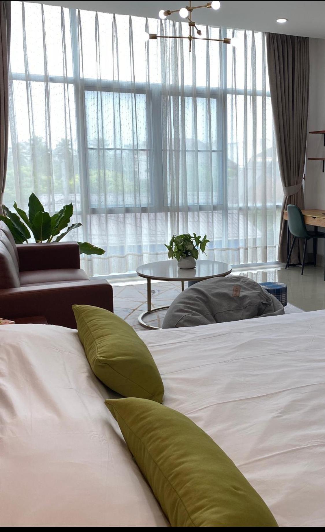 Artist Golden Loft Paris - Vientiane Homestay Duplex Triplex Extérieur photo